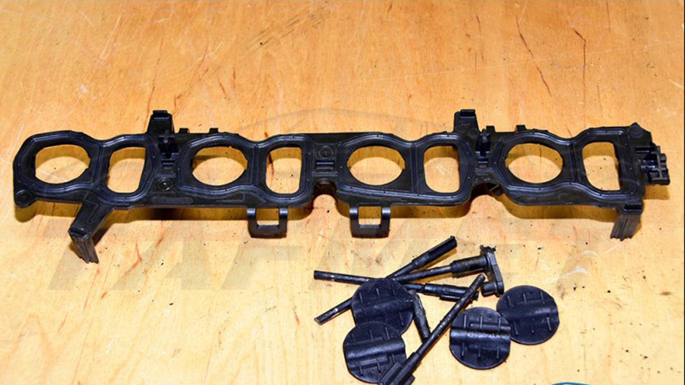 COLECTOR DE ADMISIE SI CAPACE PENTRU MOTORE DIESEL BMW N47 N47S 2.0